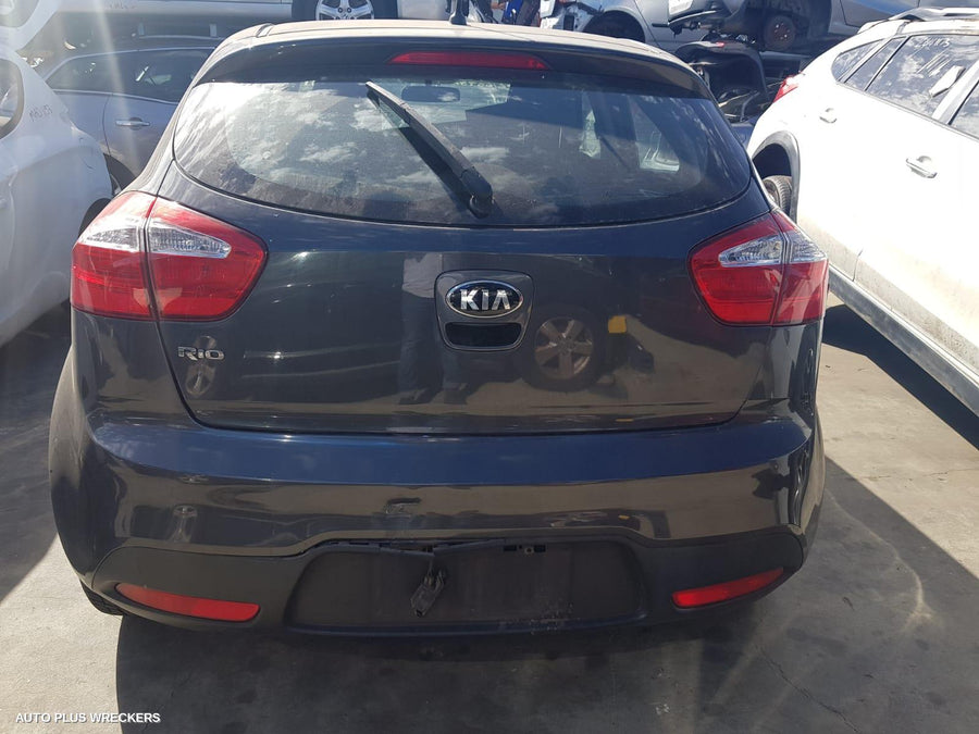2014 Kia Rio Right Rear Door Window