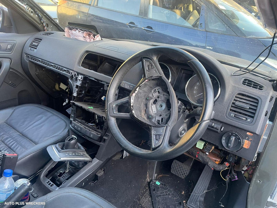 2016 Skoda Yeti Left Door Mirror