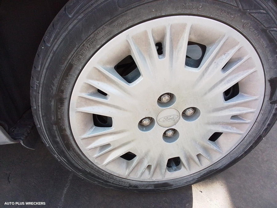 2014 Ford Fiesta Right Taillight