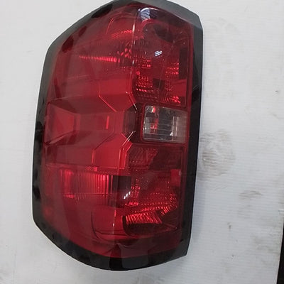 2016-2020 Chevrolet Silverado Left Taillight