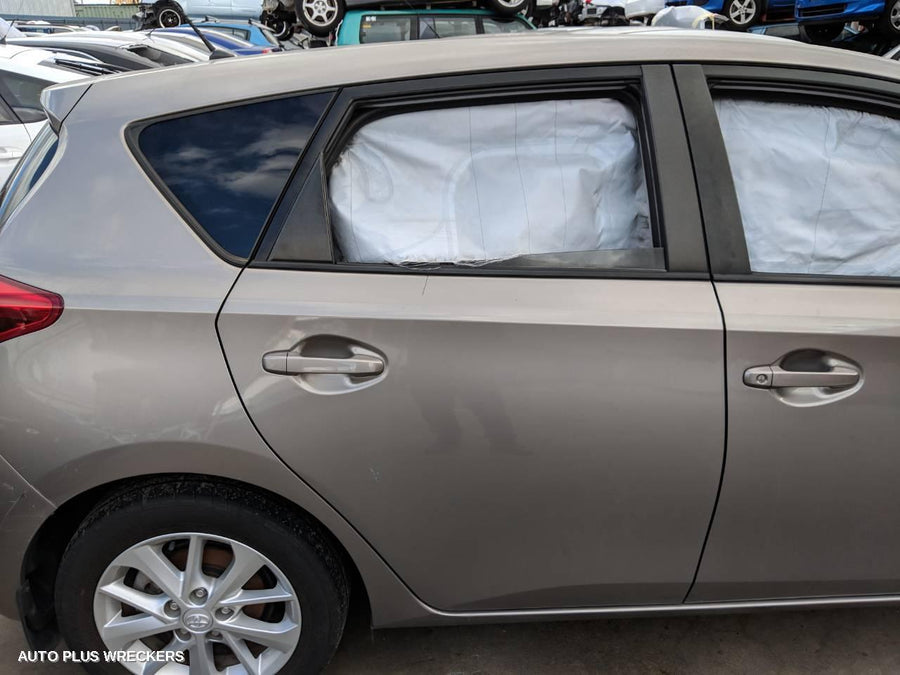 2013 Toyota Corolla Sunvisor
