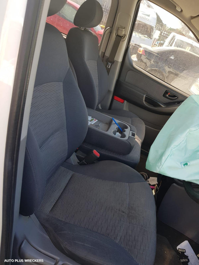 2011 Hyundai Iload/imax 2nd Seat  Rear Seat