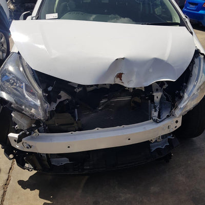 2011-2019 Toyota Yaris Right Front Door Window