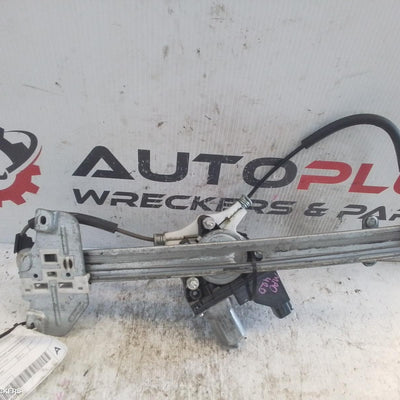 2011-2016 Kia Rio Right Front Window Reg Motor