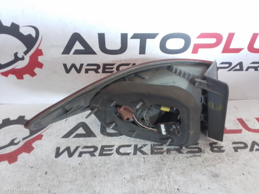 2005 HOLDEN VIVA RIGHT TAILLIGHT