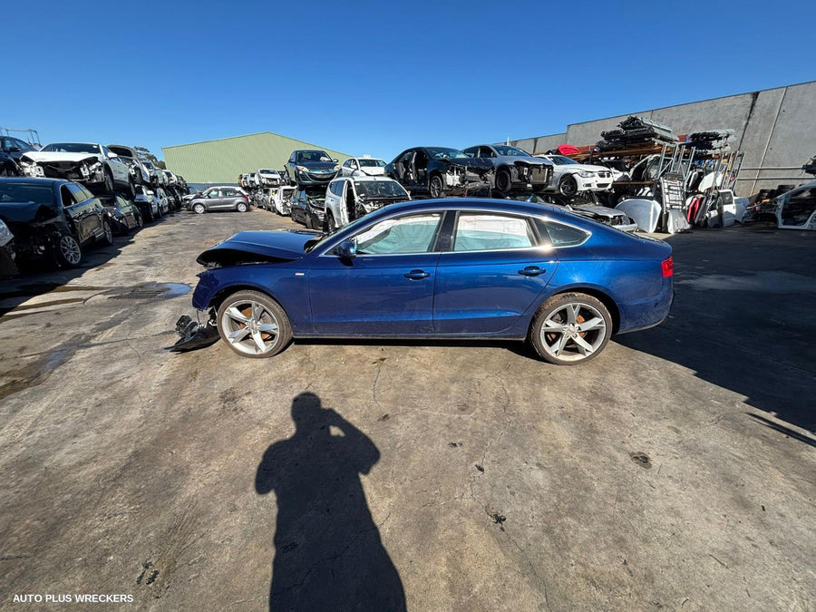 2014 Audi A5 Right Front Window Reg Motor