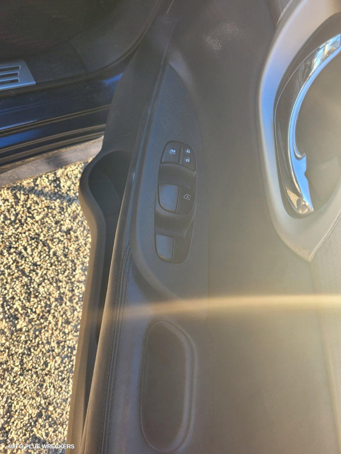 2015 Nissan Pulsar Radiator