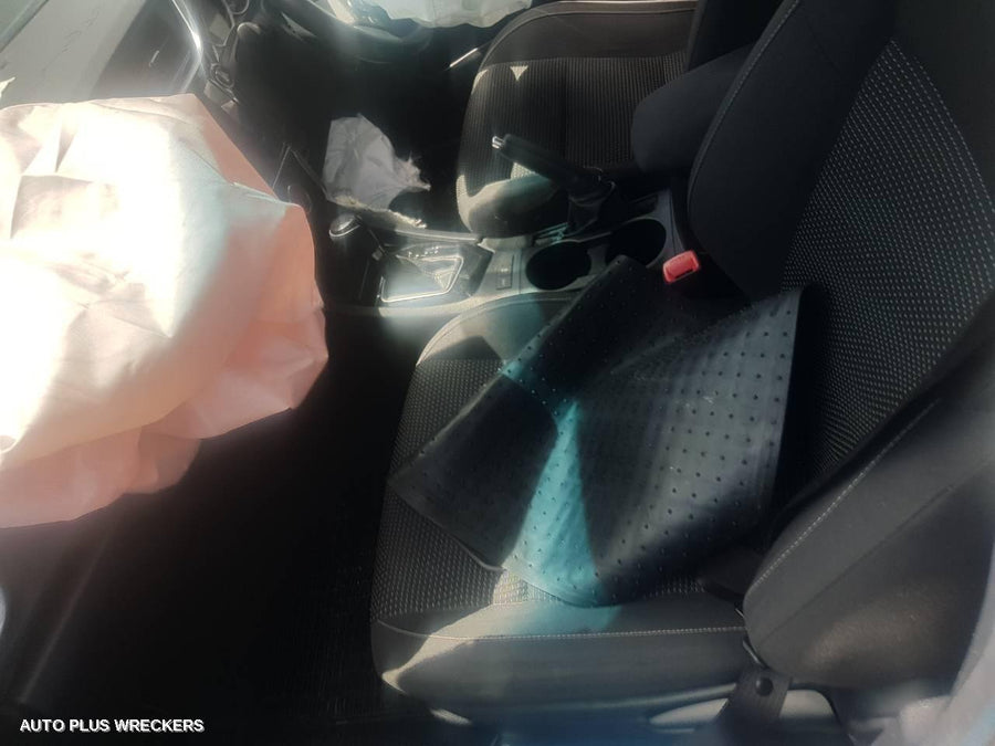 2016 Toyota Corolla Left Rear Door Window