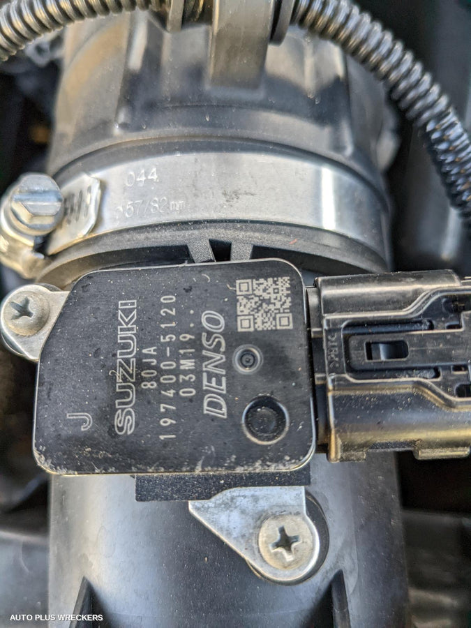 2010 Suzuki Kizashi Left Taillight