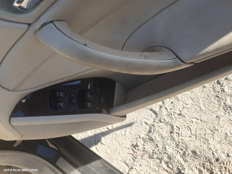 2004 Mercedes C Class Right Headlamp