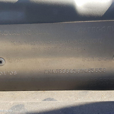 2008 KIA SPORTAGE LEFT FRONT DOOR