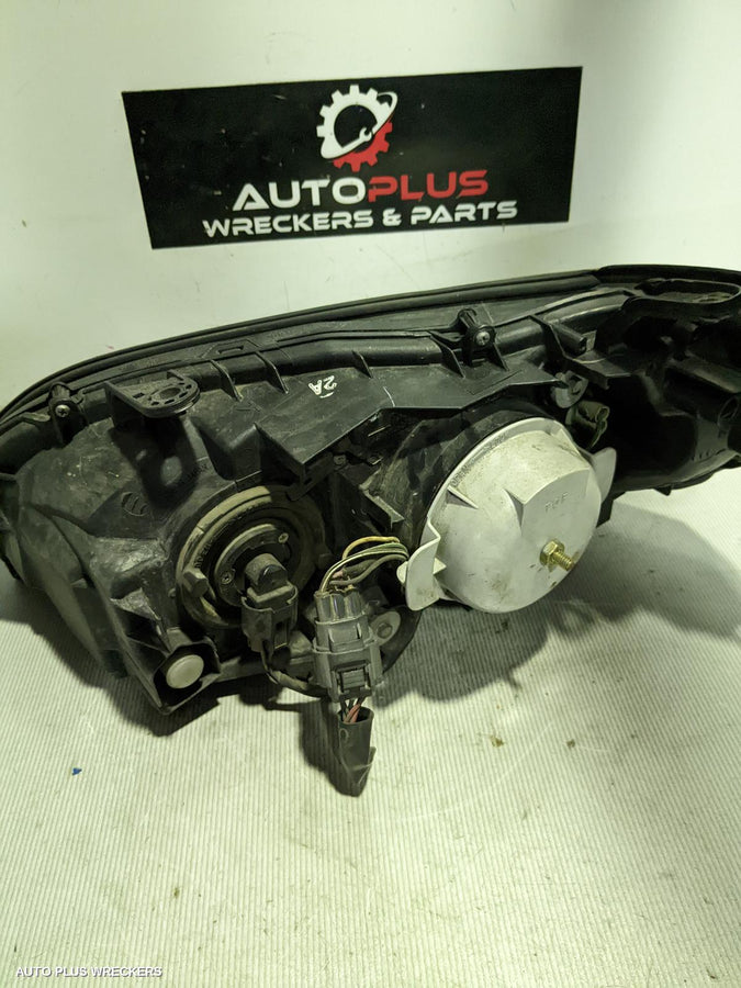 2005 Subaru Outback Right Headlamp