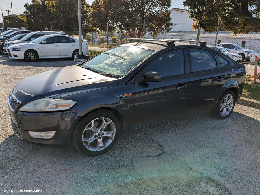 2008 Ford Mondeo Left Rear Door Sliding