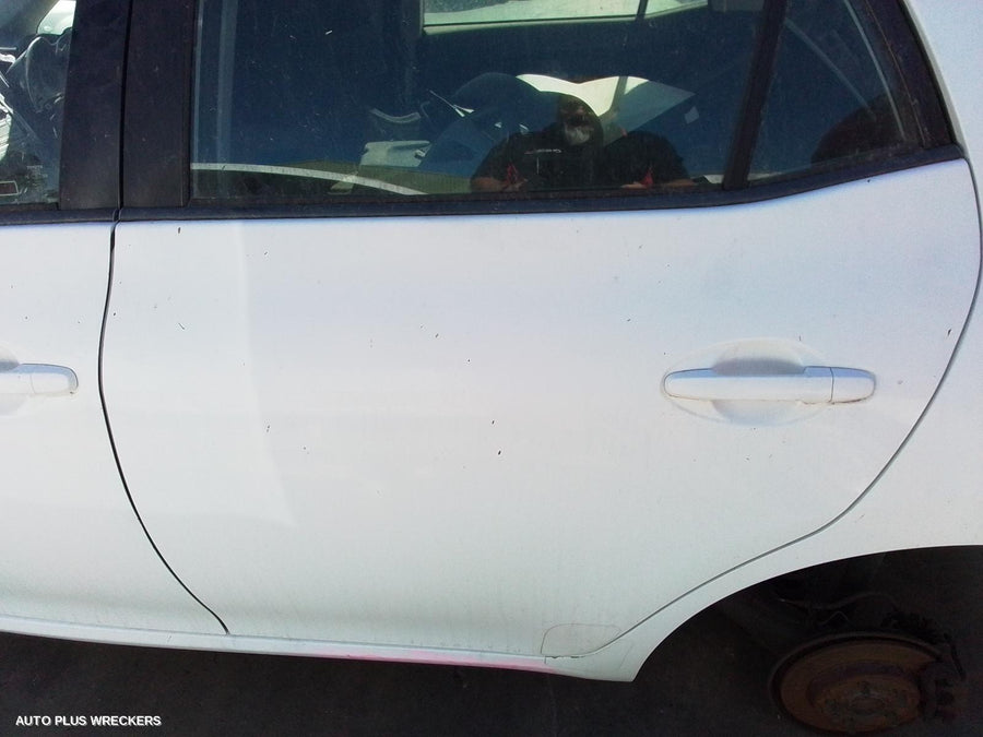 2007 Toyota Corolla Left Front Door