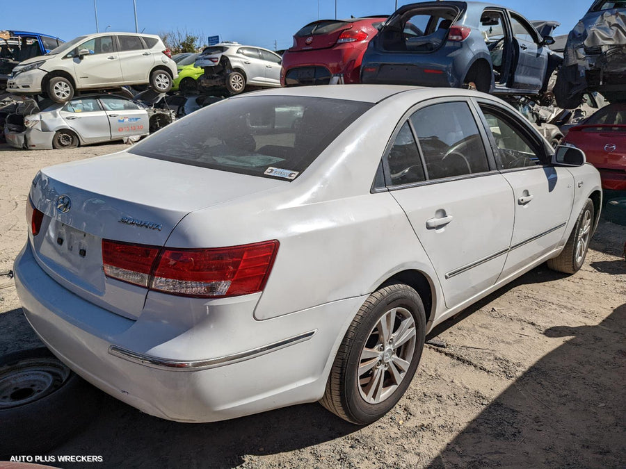 2009 Hyundai Sonata Bonnet