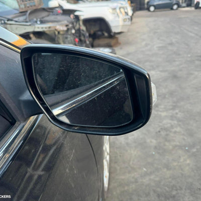 2014 Nissan Pulsar Left Door Mirror