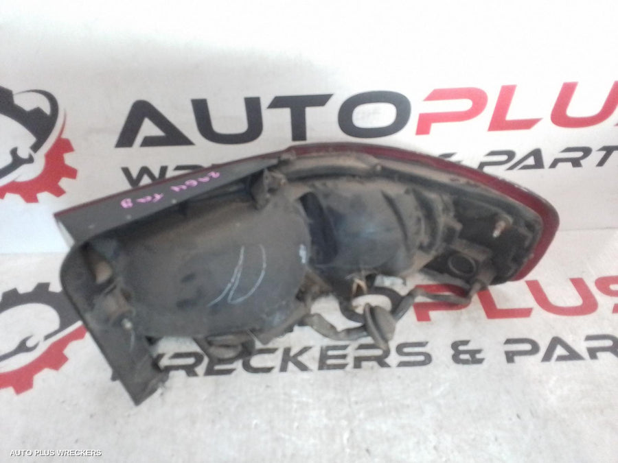 1995-1997 Toyota Camry Left Taillight