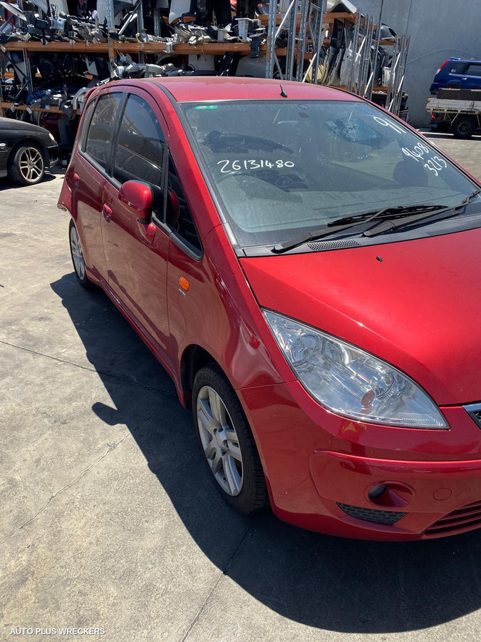 2011 Mitsubishi Colt Right Front Door