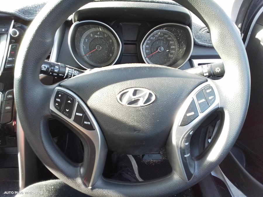 2014 Hyundai I30 Parcel Shelf