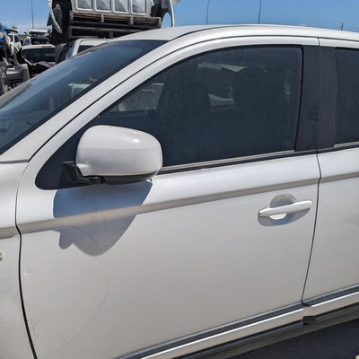2021 Mitsubishi Outlander Right Front Door Window