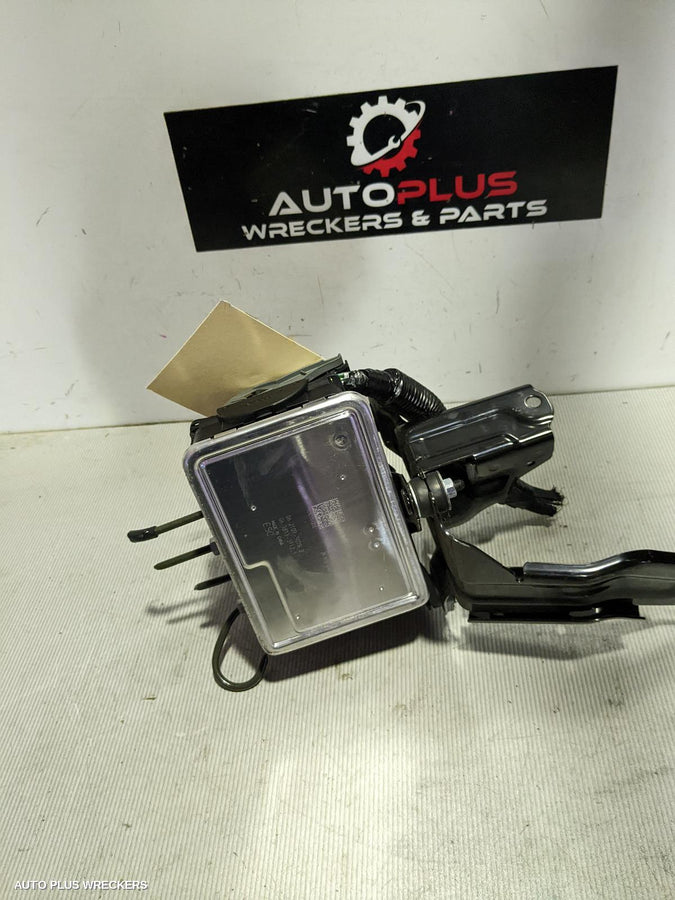 2022 Mazda Cx30 Abs Pump Modulator