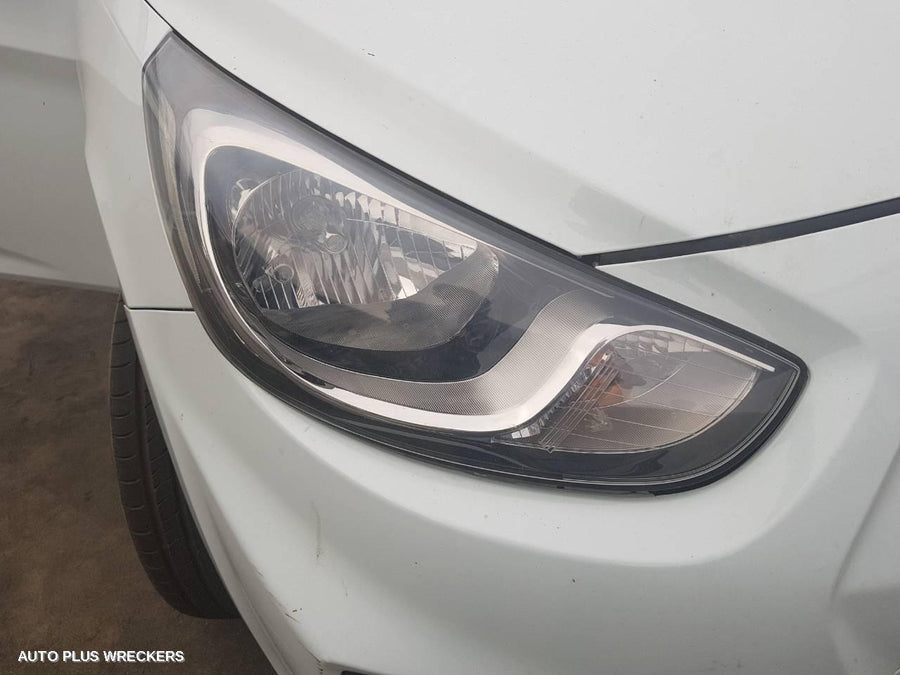 2012 Hyundai Accent Sunvisor