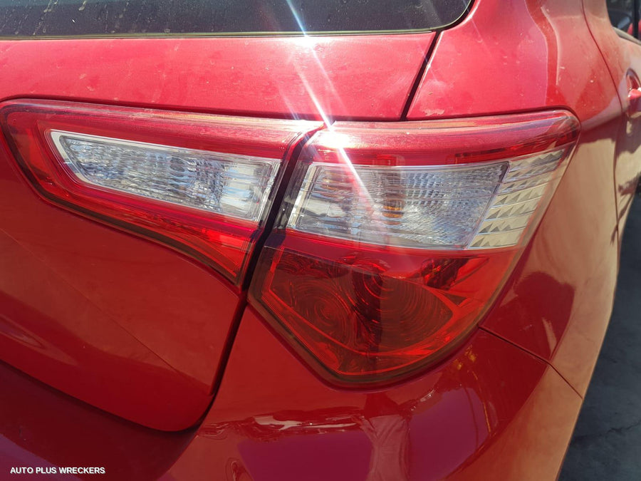 2018 Toyota Yaris Left Front Window Reg Motor