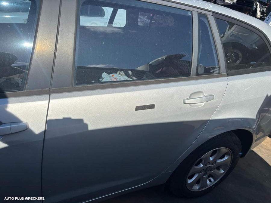 2013 Holden Commodore Right Door Mirror
