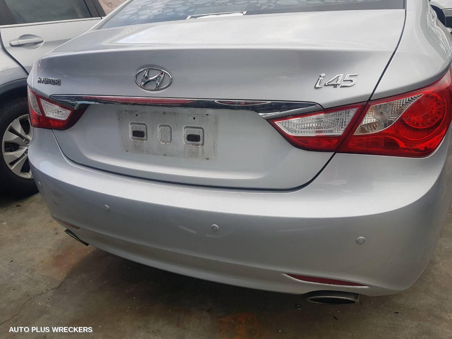 2010-2013 Hyundai I45 Right Rear Door Window