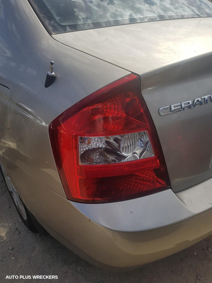 2005 Kia Cerato Radiator