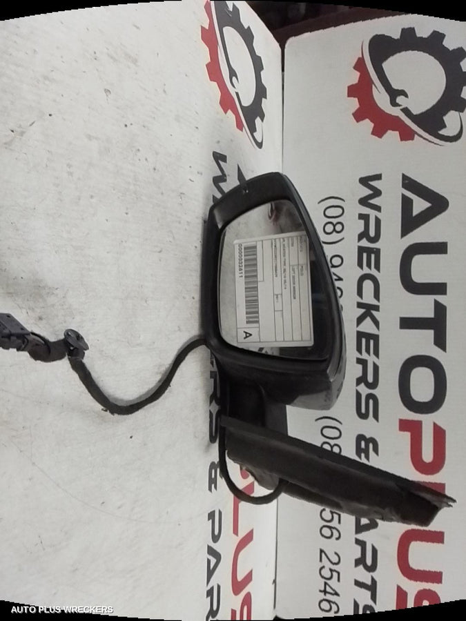 2010-2014 Volkswagen Polo Left Door Mirror