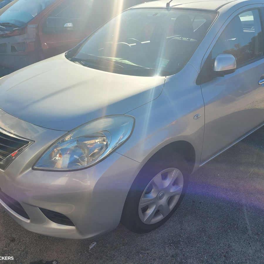 2013 Nissan Almera Right Rear Door Sliding