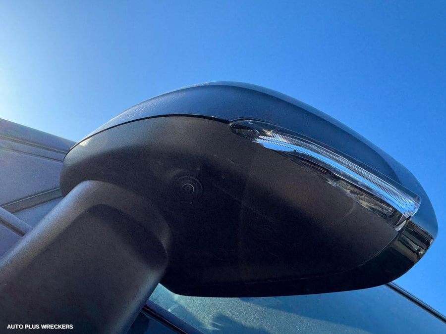 2022 Volvo Xc60 Wiper Arm