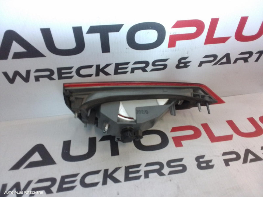 2012 Hyundai Elantra Rear Garnish