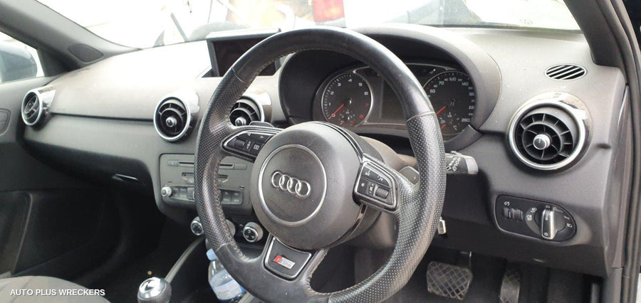 2013 Audi A1 Left Front Door