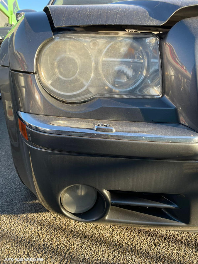 2007 Chrysler 300c Left Front Door