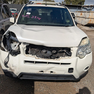 2013 Nissan Xtrail Courtesy Light