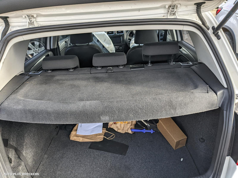 2011 Volkswagen Golf Left Rear Door Window