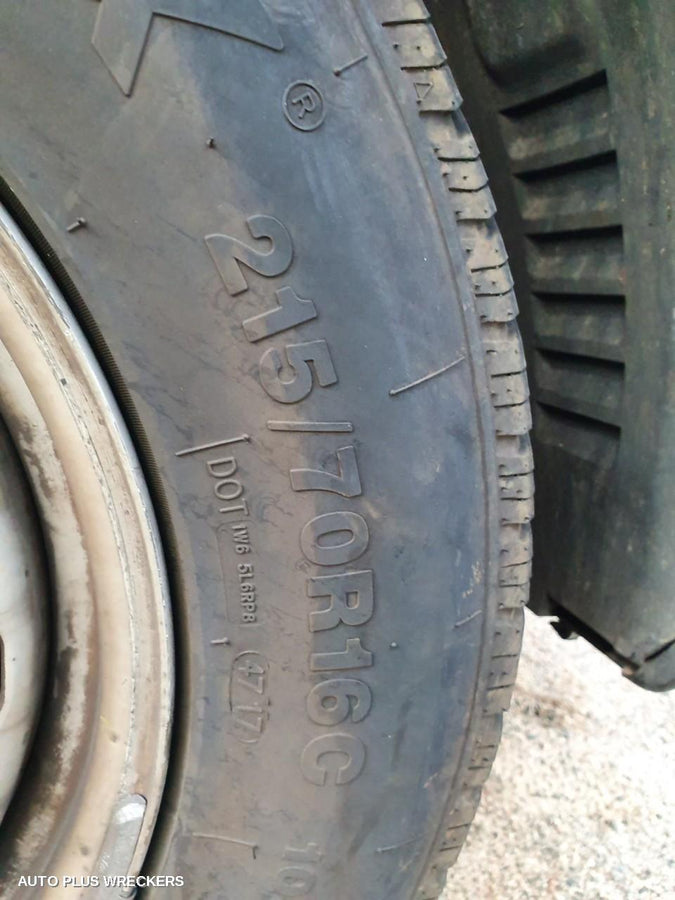 2010 Hyundai Iload/imax Bonnet