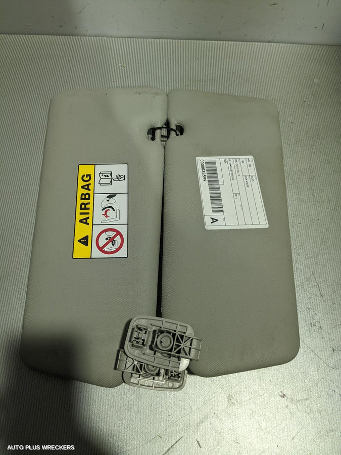 2015 Renault Clio Sunvisor