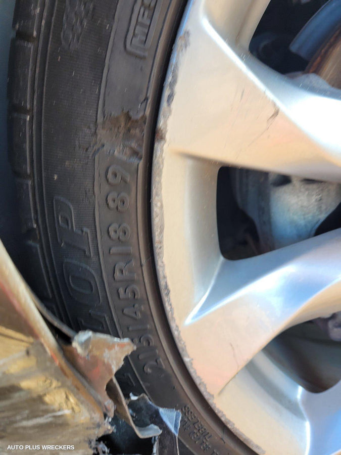 2016 Mazda 3 Right Front Door Window