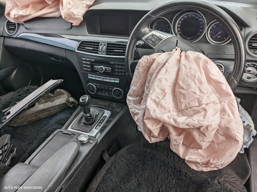 2013 Mercedes C Class Right Rear Door Sliding