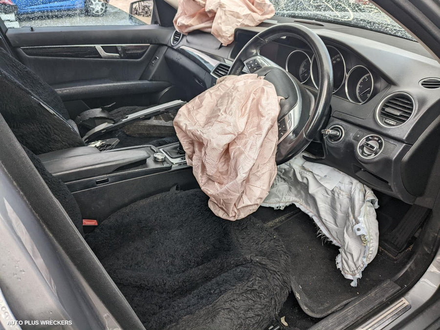 2013 Mercedes C Class Right Rear Door Sliding