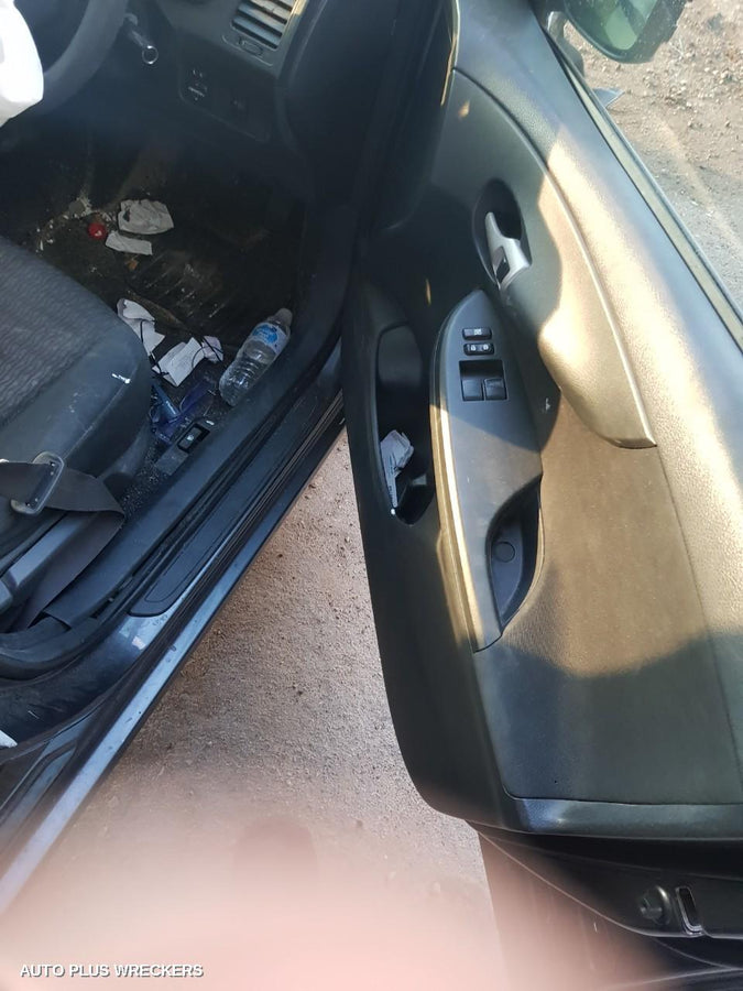 2008 Toyota Corolla Grille