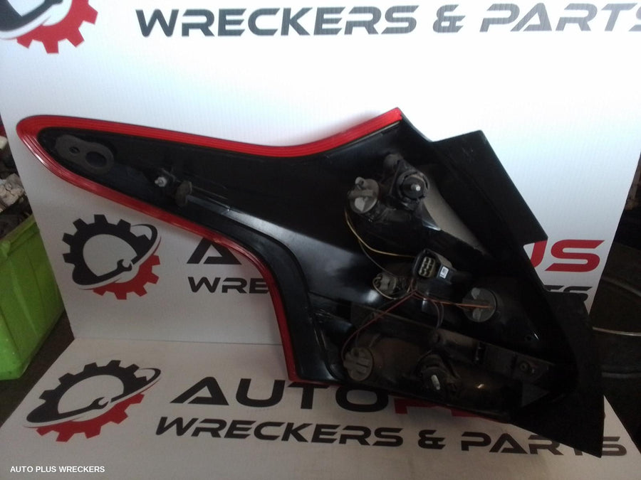 2014 Ford Focus Right Taillight