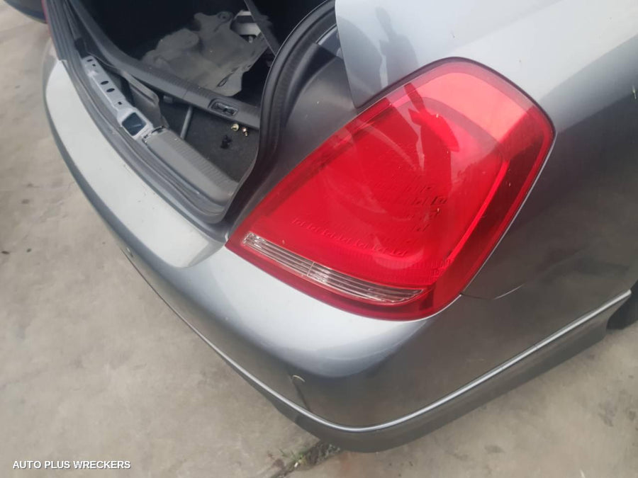 2005 Nissan Maxima Left Taillight