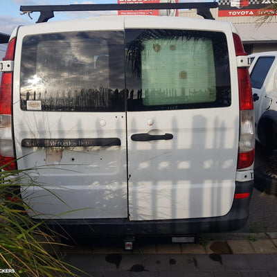 2006 Mercedes Vito Right Front Door Window