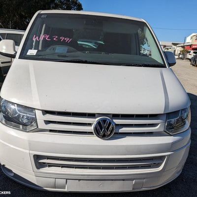 2004-2015 Volkswagen Transporter Left Guard