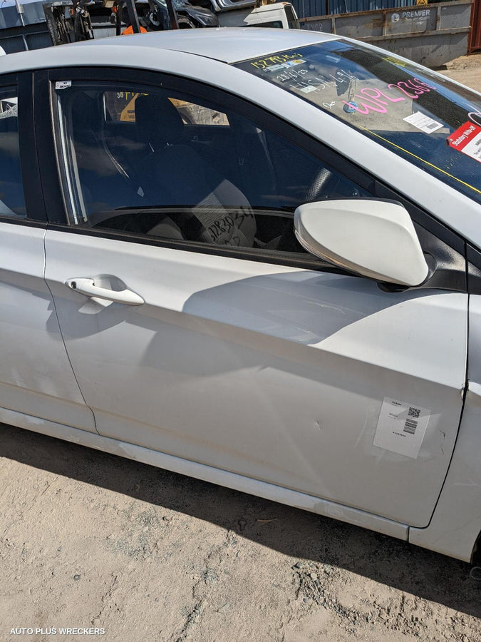 2017 HYUNDAI ACCENT SUNVISOR