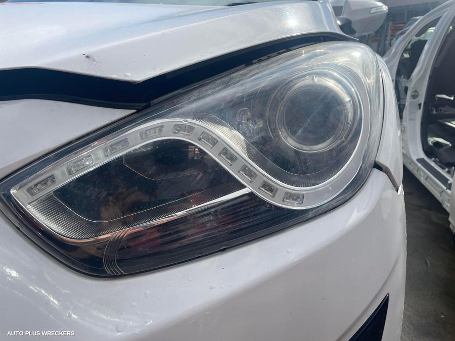 2011-2015 Hyundai I40 Rear Garnish